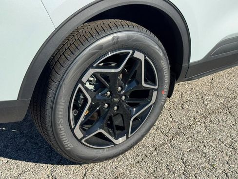 New 2026 Ford Escape Platinum w/ Equipment Group 601A image 4