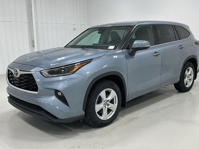 Used 2021 Toyota Highlander LE