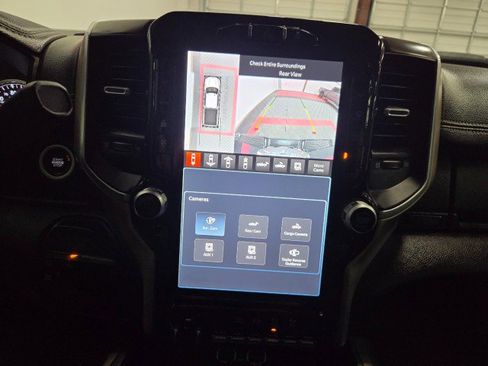 Used 2024 RAM 2500 Laramie w/ Towing Technology Group AWD/4WD image 61