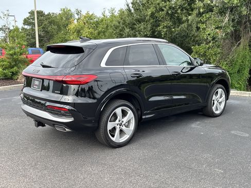 New 2026 Audi Q5 Premium Plus AWD/4WD image 4