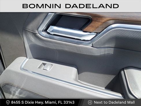 Used 2025 Chevrolet Silverado 1500 High Country w/ Technology Package image 10