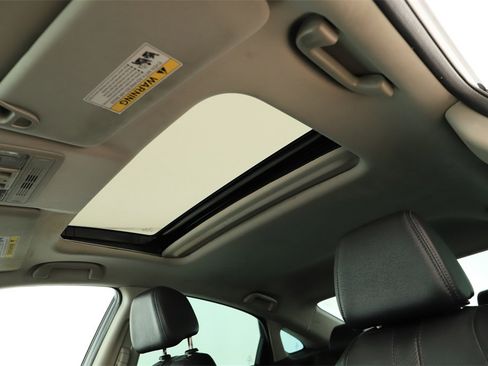 Used 2017 Honda Civic EX-L image 25