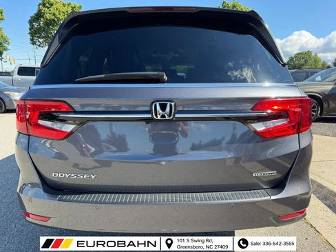 Used 2024 Honda Odyssey Touring image 4