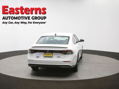 Used 2025 Honda Accord Sport image 38