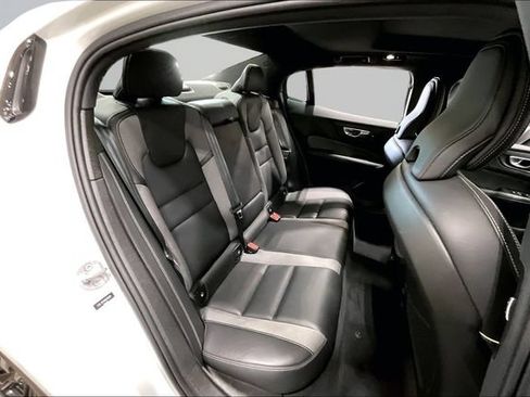 Certified 2024 Volvo S60 B5 Plus AWD/4WD image 29