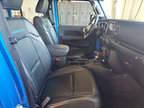 Used 2023 Jeep Wrangler Unlimited Rubicon 4xe w/ Steel Bumper Group AWD/4WD image 5