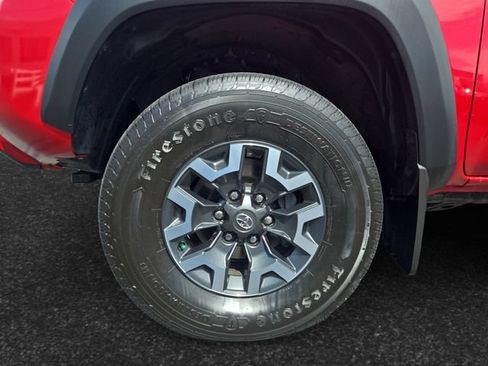 Certified 2023 Toyota Tacoma TRD Off-Road AWD/4WD image 4