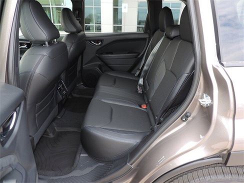 New 2025 Subaru Forester Limited image 18