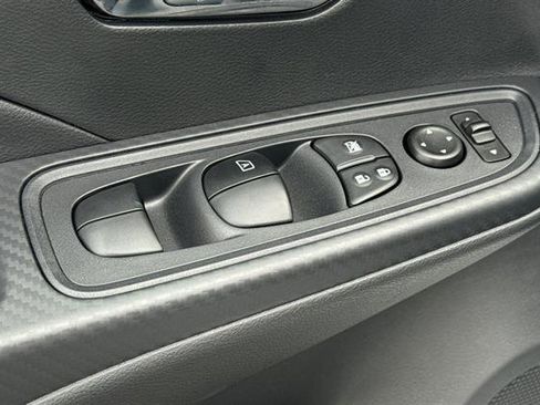 New 2025 Nissan Versa SV w/ Trunk Package image 12