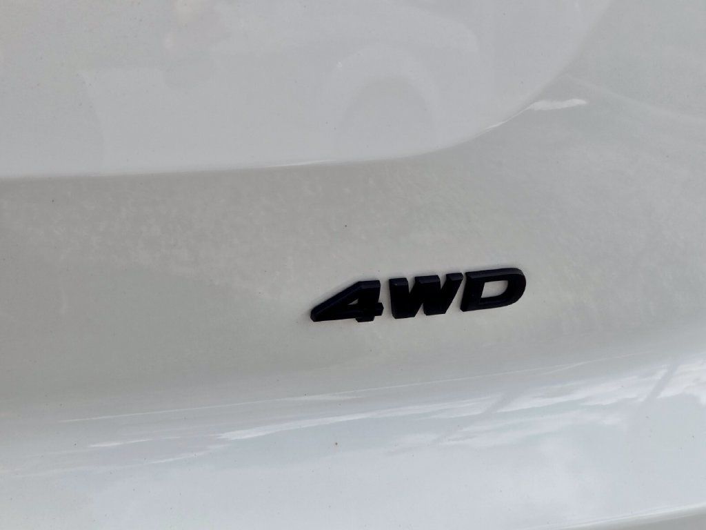 Used 2024 Nissan Pathfinder Rock Creek AWD/4WD image 12