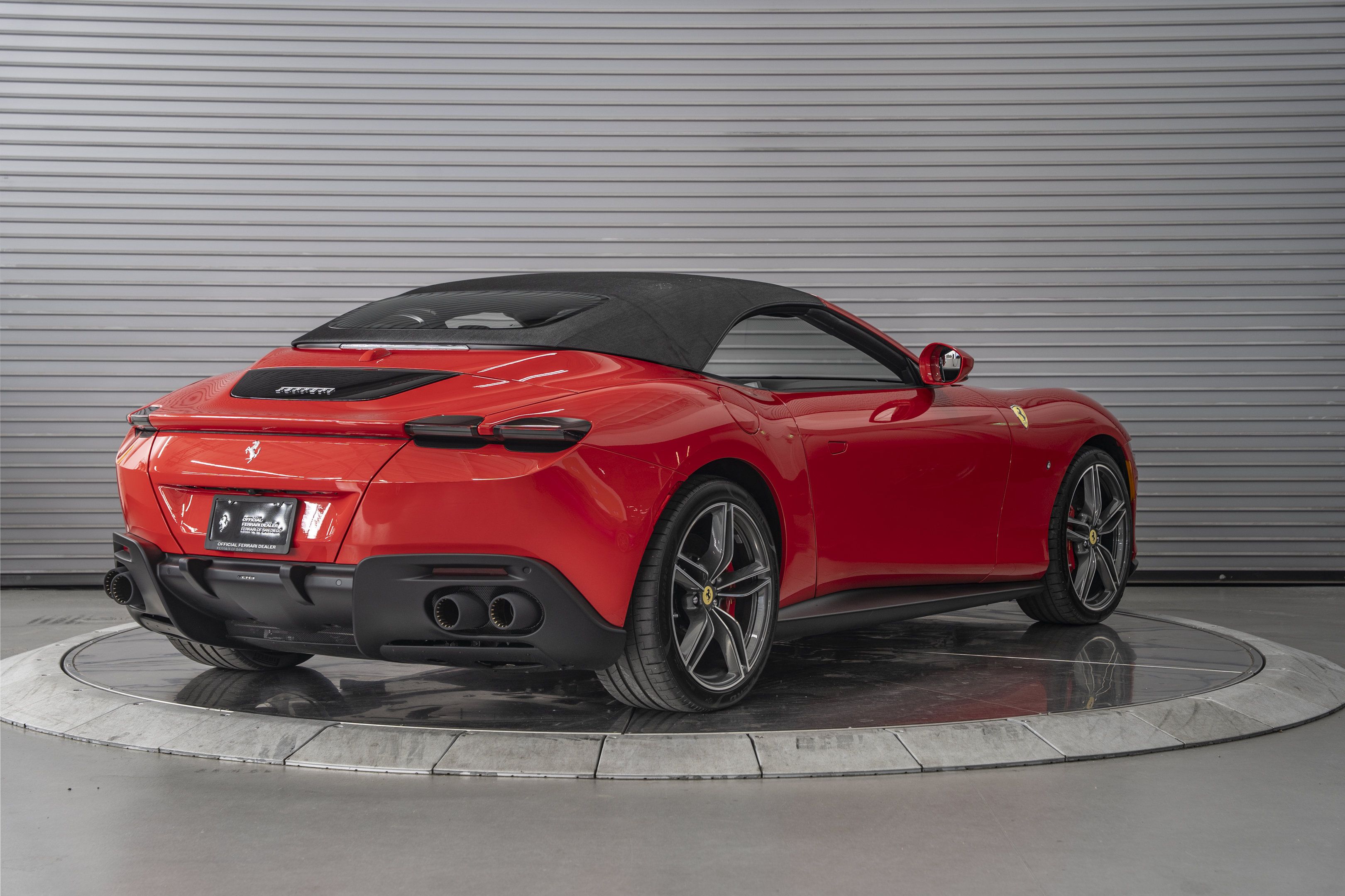 Used 2026 Ferrari Roma Spider RWD image 11