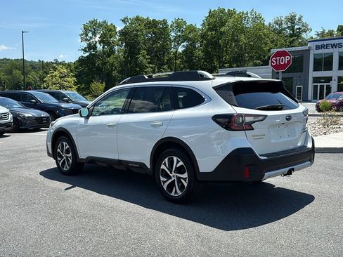Certified 2021 Subaru Outback Touring XT AWD/4WD image 8