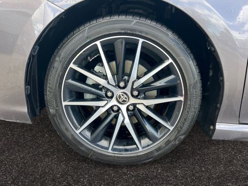 Used 2021 Toyota Camry SE FWD image 14