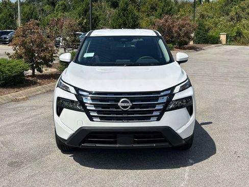 New 2026 Nissan Rogue SV AWD/4WD image 2