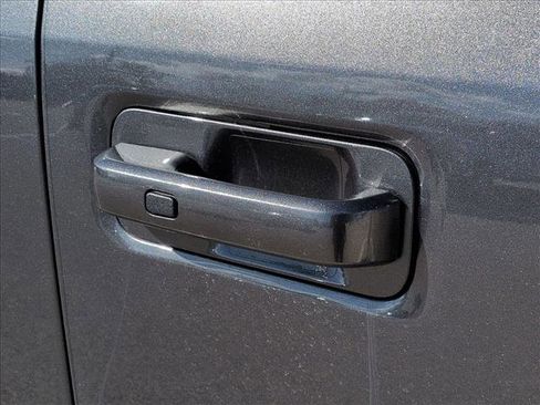 Used 2020 Ford F150 Lariat w/ Trailer Tow Package image 14