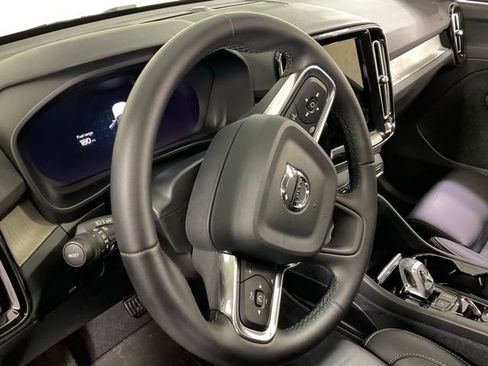 Certified 2023 Volvo XC40 B5 Plus w/ Climate Package image 24