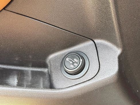 Used 2018 GMC Terrain SLT w/ Preferred Package image 26