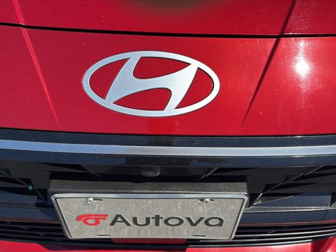 Used 2024 Hyundai Elantra Limited FWD image 28