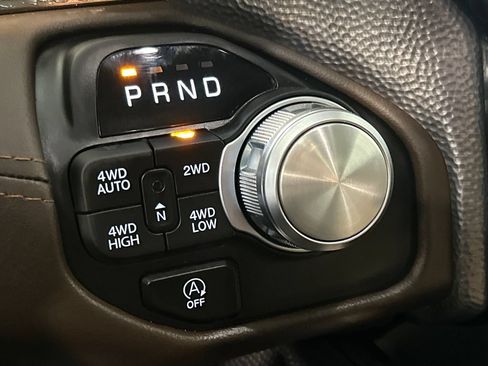 Used 2025 RAM 1500 Limited AWD/4WD image 24