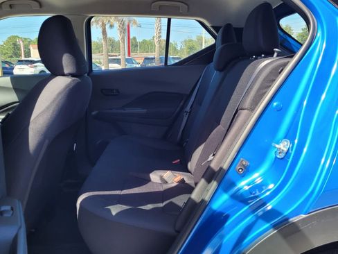 New 2025 Nissan Kicks Play S image 4