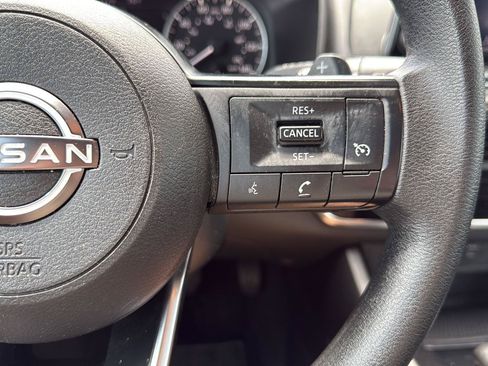 Used 2024 Nissan Rogue S AWD/4WD image 15