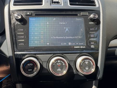 Used 2018 Subaru Forester 2.5i Premium w/ All-Weather Package AWD/4WD image 28