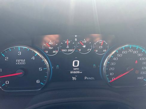 Used 2018 GMC Yukon Denali w/ Open Road Package AWD/4WD image 19