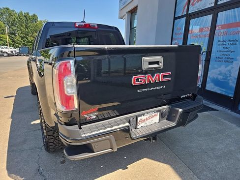 Used 2021 GMC Canyon AT4 w/ Driver Alert Package AWD/4WD image 10