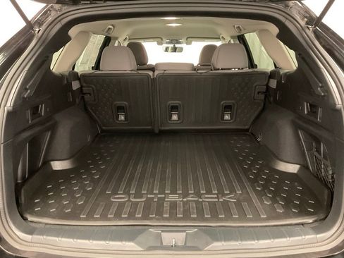 Used 2022 Subaru Outback Premium AWD/4WD image 37