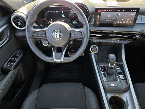 New 2025 Alfa Romeo Tonale AWD/4WD image 8