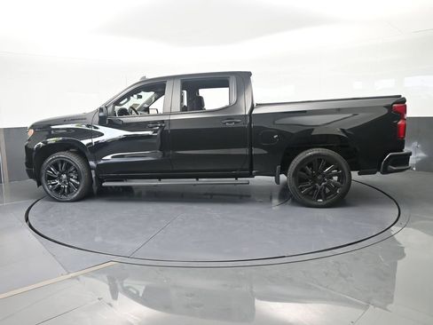 Used 2023 Chevrolet Silverado 1500 RST RWD image 3