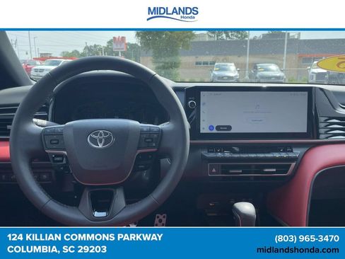 Used 2025 Toyota Camry XSE FWD image 11