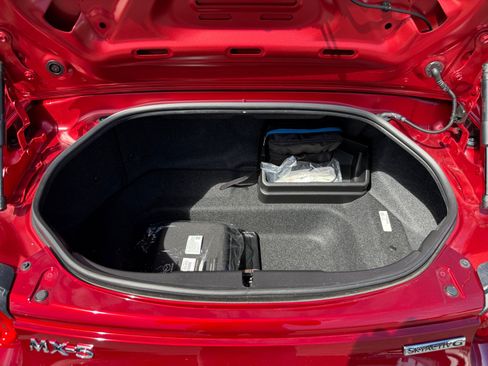 Used 2025 MAZDA MX-5 Miata RF Grand Touring RWD image 17