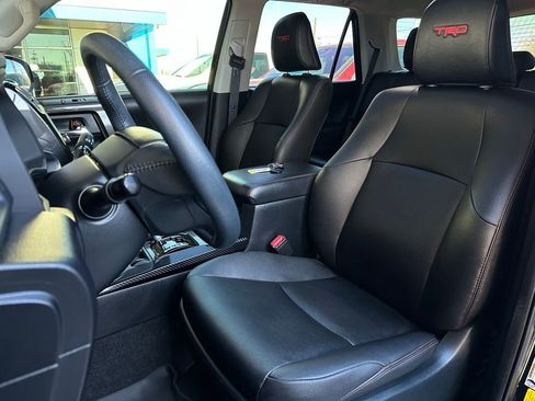 Used 2021 Toyota 4Runner TRD Off-Road Premium image 14