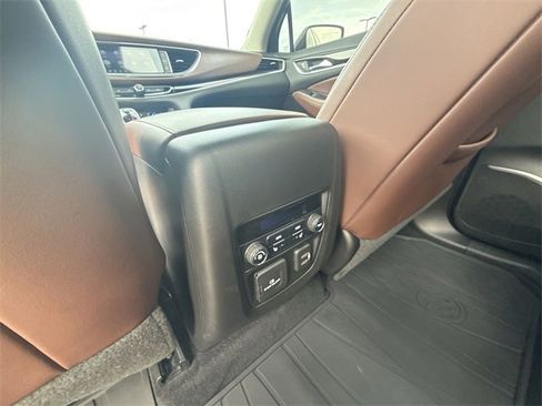 Used 2020 Buick Enclave Avenir w/ Avenir Technology Package image 20
