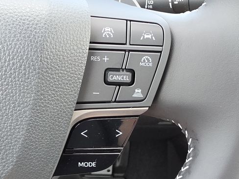 New 2026 Toyota Camry SE FWD image 17