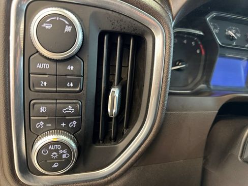 Used 2019 GMC Sierra 1500 SLT w/ SLT Premium Plus Package AWD/4WD image 23