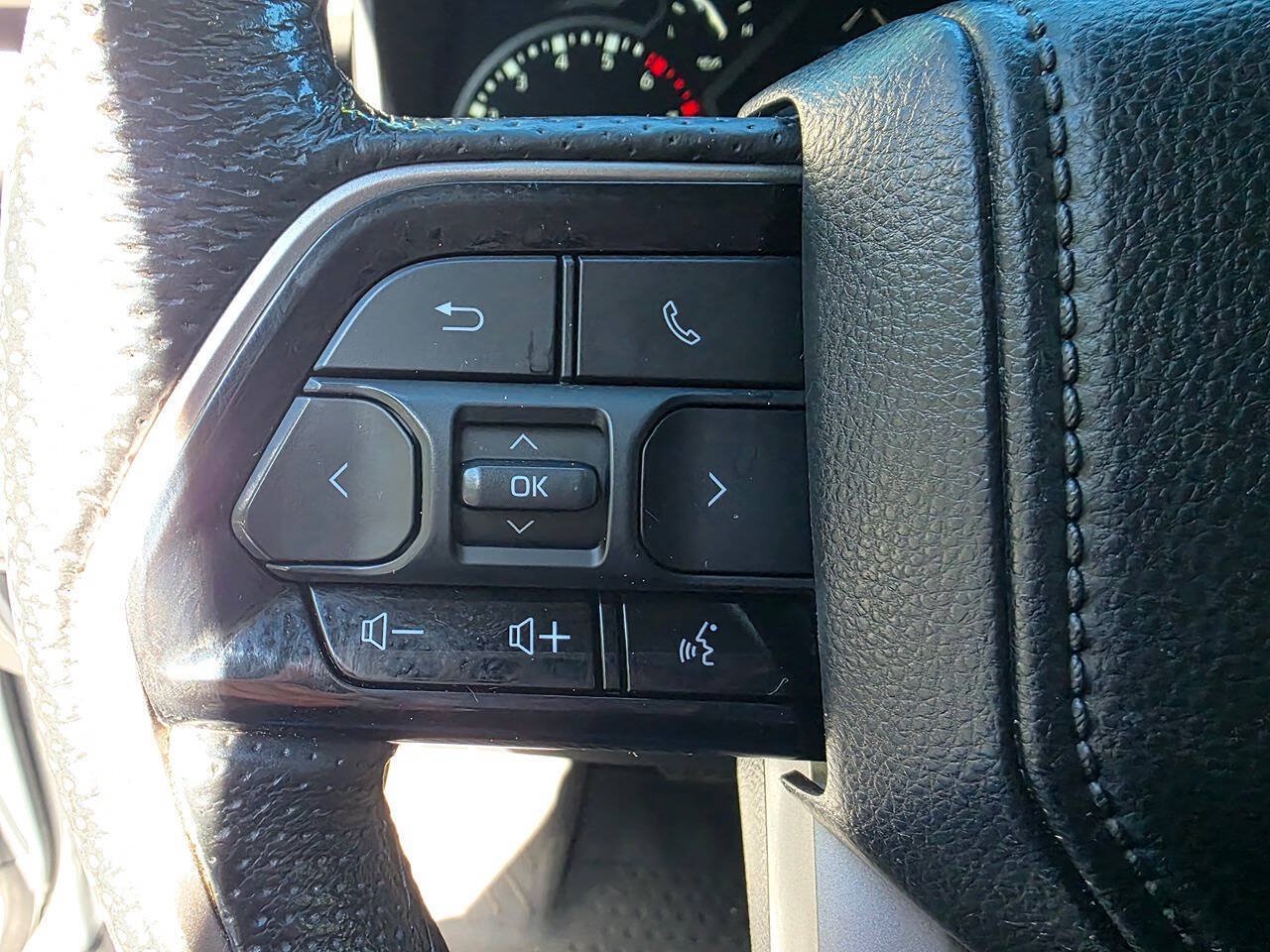 Used 2022 Toyota Tundra Limited AWD/4WD image 21