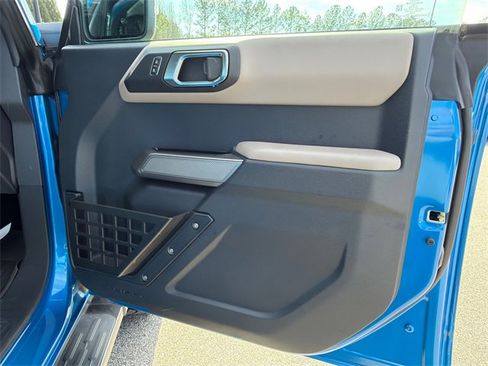 Used 2023 Ford Bronco Wildtrak image 14