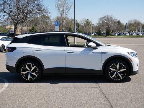 Used 2023 Volkswagen ID.4 Pro S image 8