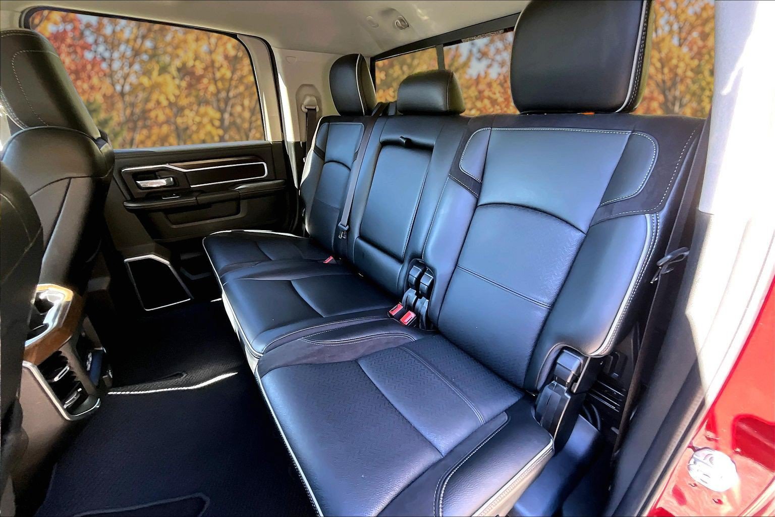 Used 2023 RAM 3500 Laramie AWD/4WD image 28