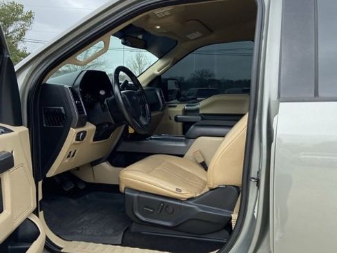 Used 2019 Ford F150 XLT w/ Equipment Group 302A Luxury image 9