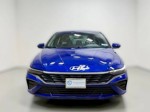 Used 2024 Hyundai Elantra SEL FWD image 7