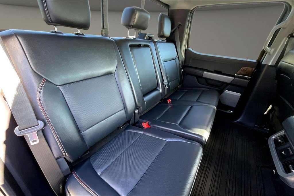 Used 2024 Ford F250 Lariat w/ Lariat Ultimate Package AWD/4WD image 29