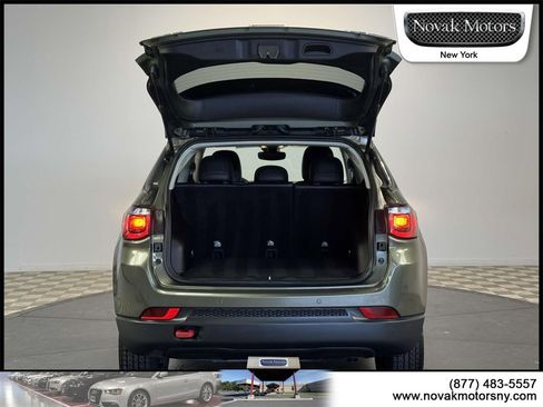 Used 2021 Jeep Compass Trailhawk image 7