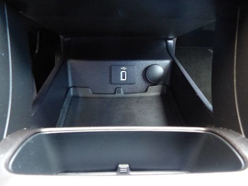 Used 2018 Ford Fusion SE w/ Equipment Group 201A image 46