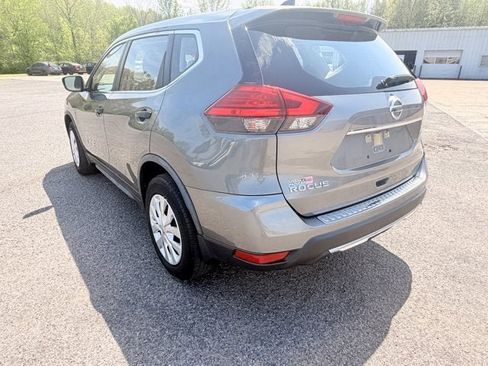 Used 2017 Nissan Rogue S image 7