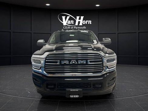 Used 2022 RAM 3500 Laramie AWD/4WD image 2