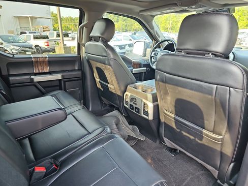 Used 2020 Ford F150 Lariat w/ Equipment Group 502A Luxury AWD/4WD image 11
