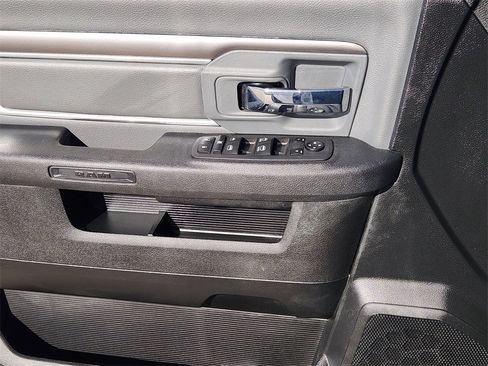 Used 2024 RAM 1500 Classic SLT image 25
